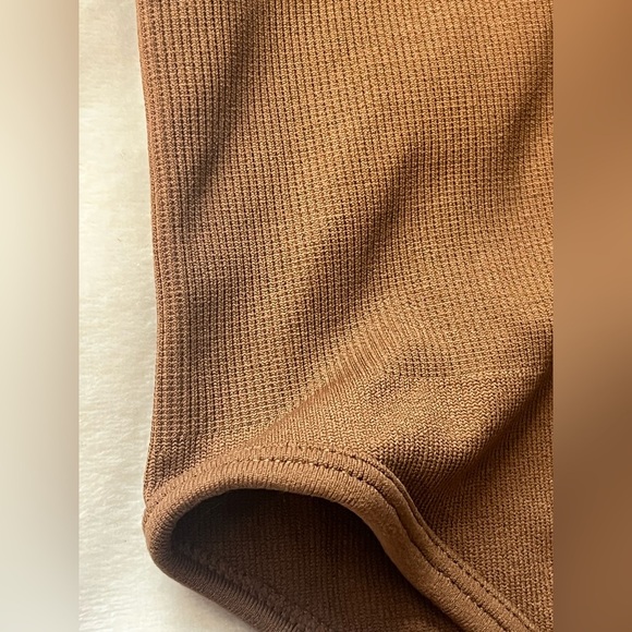 OQQ Women’s Brown Long Sleeve One Piece Bodysuit Body Suit Size Large - Picture 11 of 13